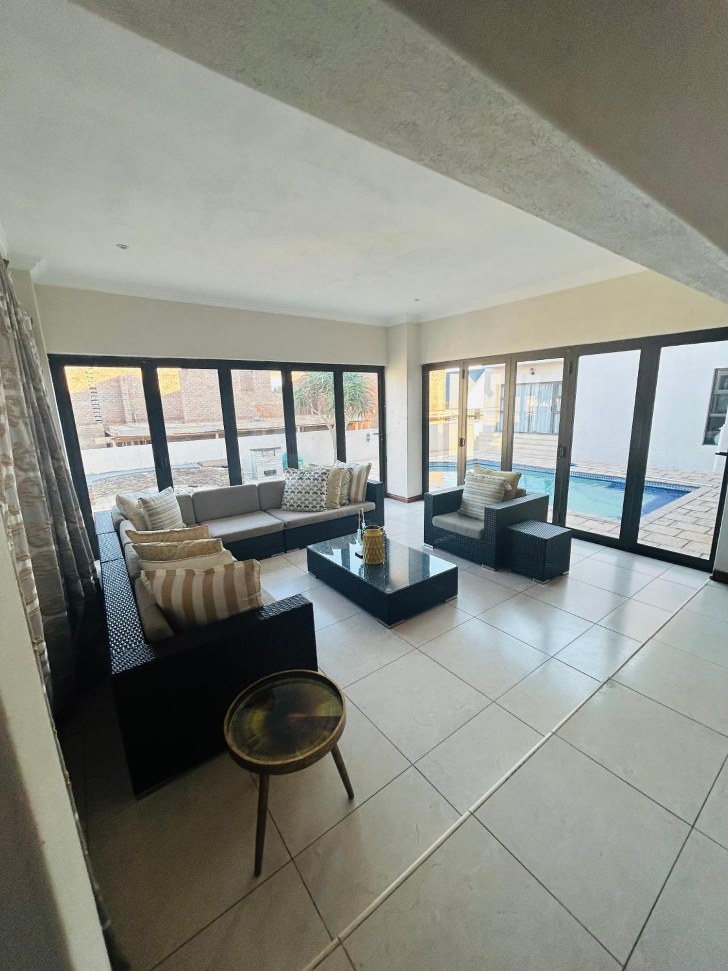Bluewave Lifestyle Villa Hartbeespoort Exterior photo